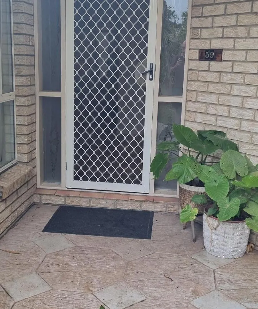 Gold Coast 6 Bedroom House With Pool Australia