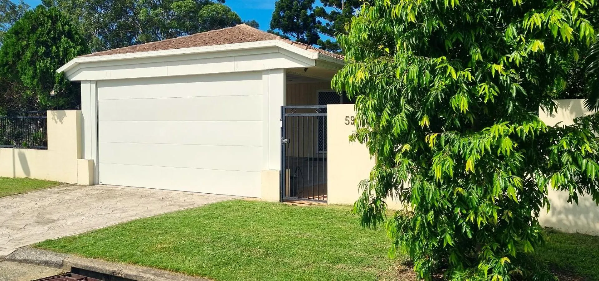 Holiday home Gold Coast 6 Bedroom House With Pool Australia